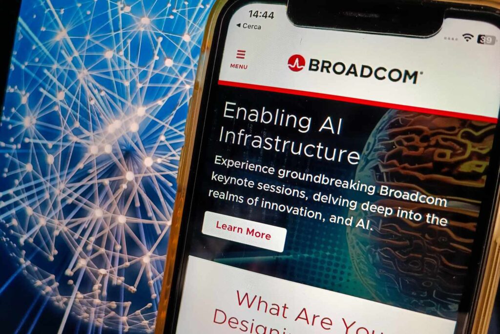 What analysts consider broadcom stocks ahead of revenue
